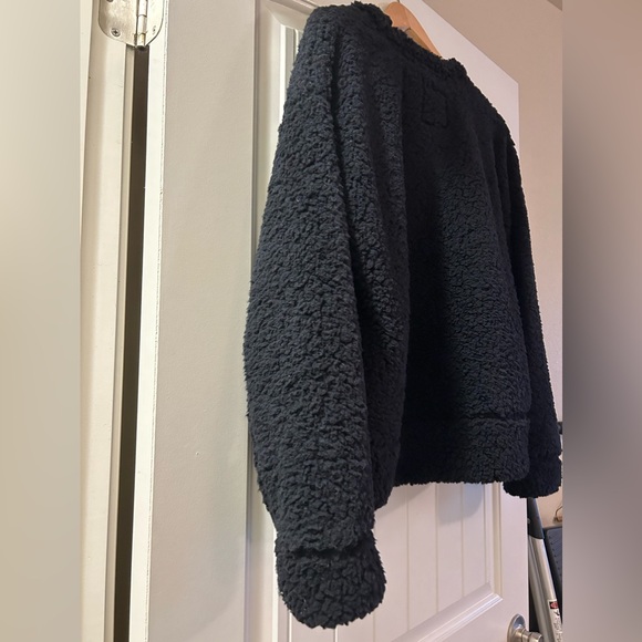 Thread & Supply Women’s Sweatshirt.  Size Medium.  NWOT. - Picture 7 of 9